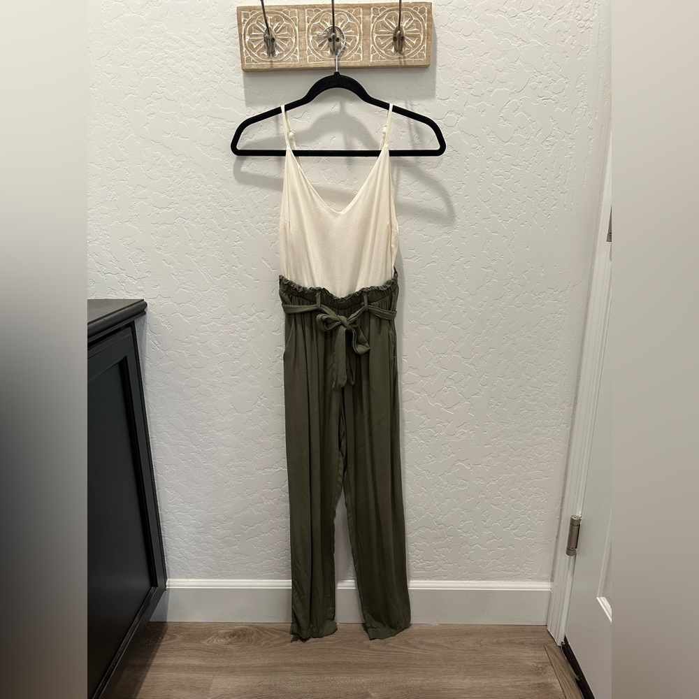Olive and Cream romper with cinch waist!